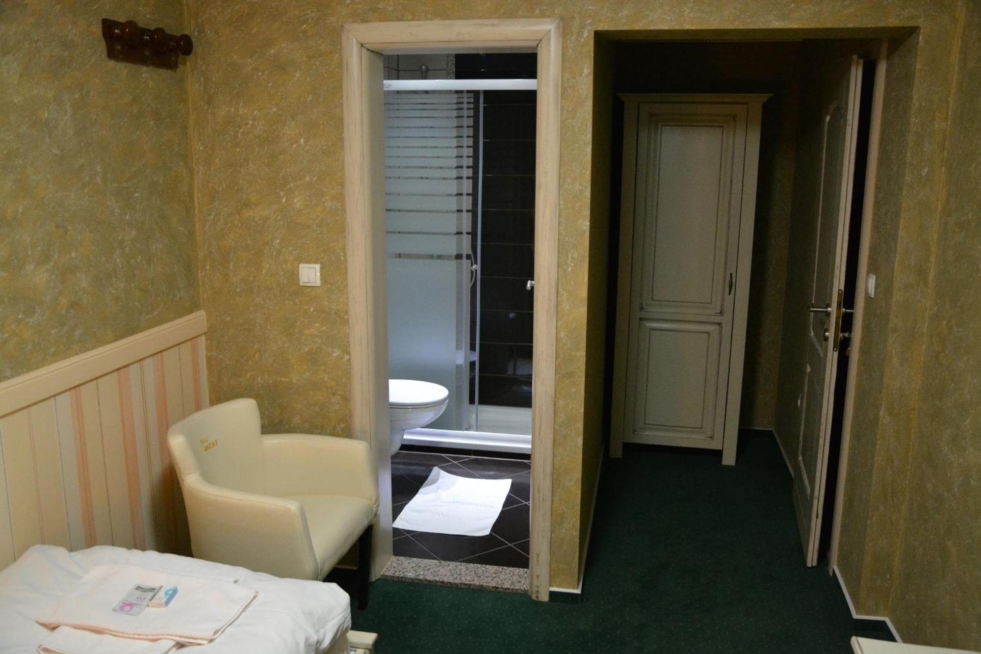 Motel Most Ljubuški Стая снимка