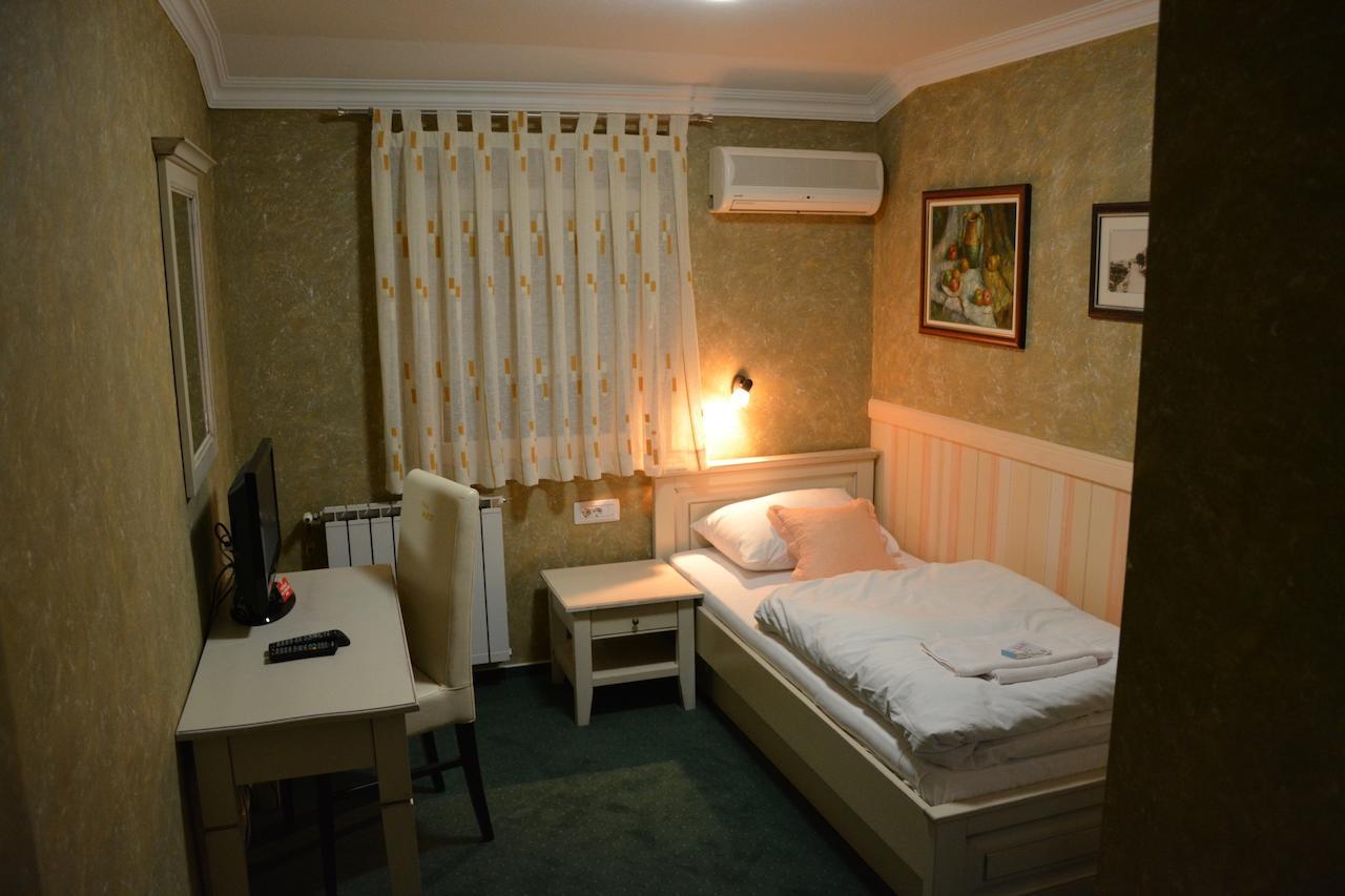 Motel Most Ljubuški Стая снимка