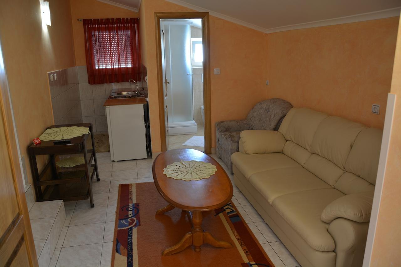 Motel Most Ljubuški Стая снимка