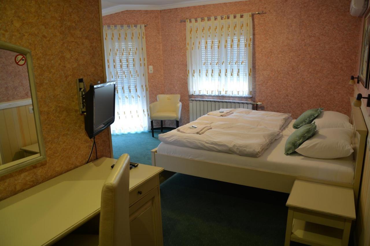 Motel Most Ljubuški Стая снимка